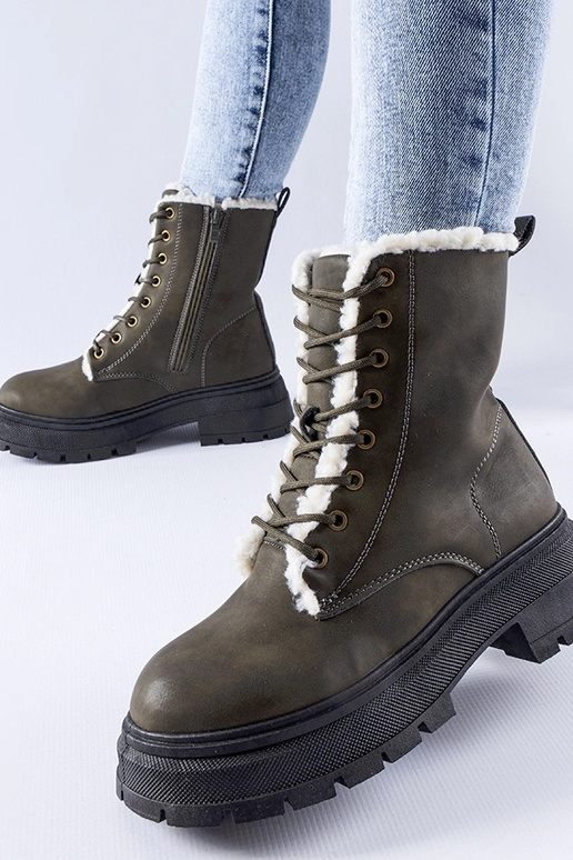 Grüne gefütterte Trekkingstiefel... Grüne gefütterte Trekkingstiefel...