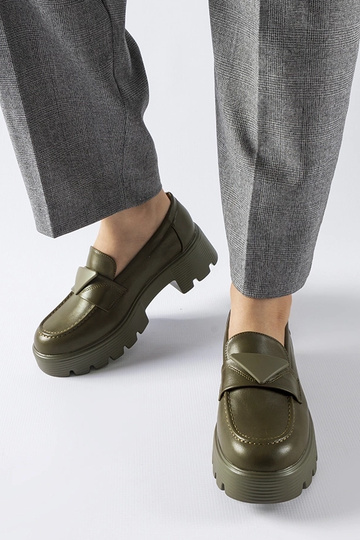Mocassins verts avec une semelle massive Eligio 2