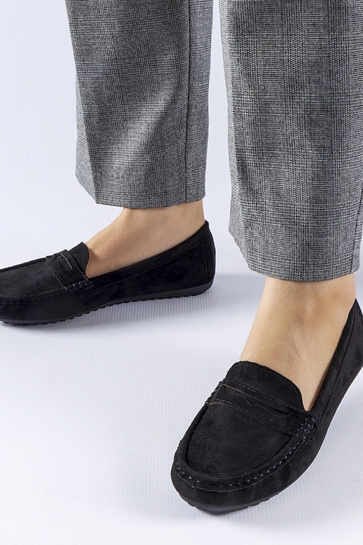 Mocassins noirs en suède synthétique...