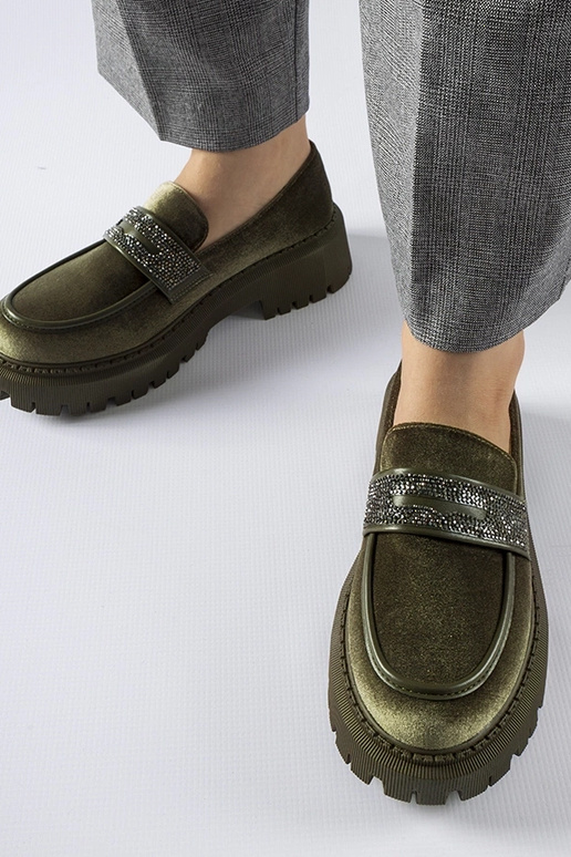 Grüne Loafer mit Zirkonen verziert... Grüne Loafer mit Zirkonen verziert...