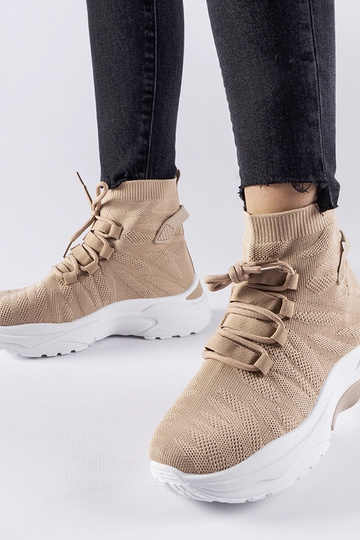 Braune High-Top-Sneakers...