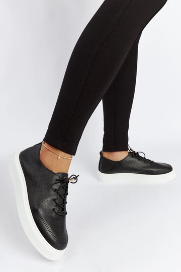Laytonville sorte perforerede sneakers 2