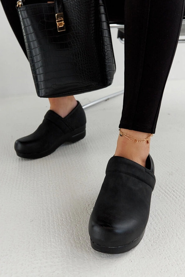 Sorte Montoro platform sko