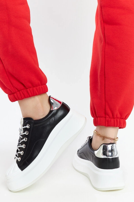 Zwarte platform sneakers GOE NN2N4034 Zwarte platform sneakers GOE NN2N4034