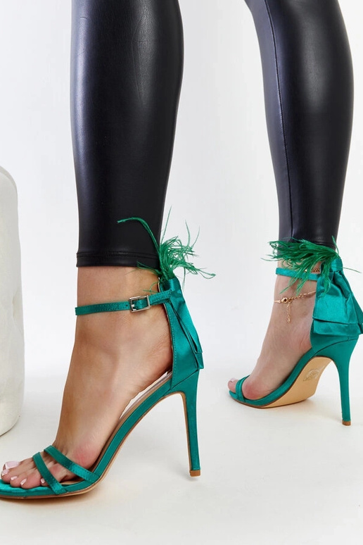 Sandales à plumes vertes Adalgisio