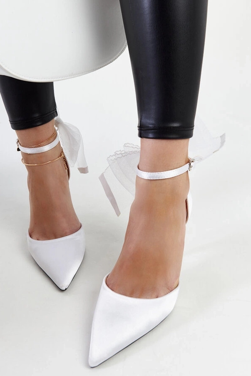 Weiße High Heels mit Schleife Ilaysa Weiße High Heels mit Schleife Ilaysa