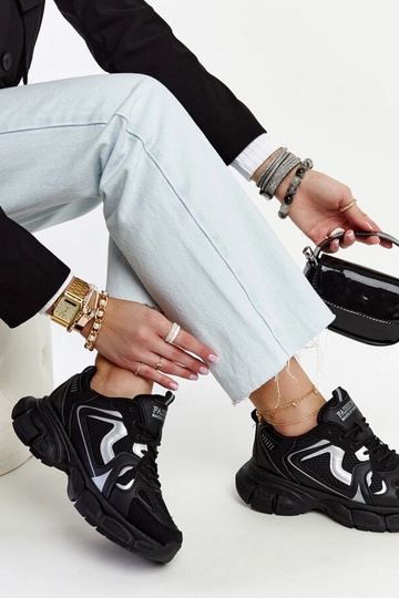 Schwarze Sneaker mit massiver Jacobine-Sohle 2