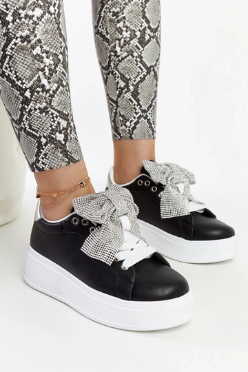 Baskets noires sur une plateforme haute Rensje