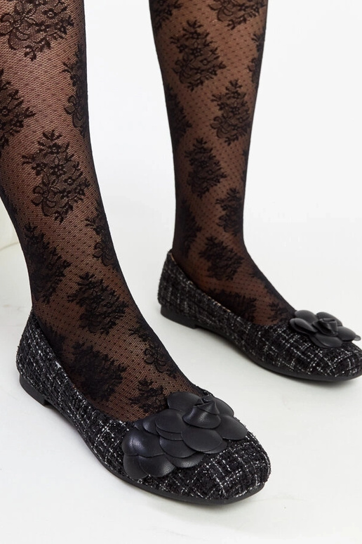 Schwarze Ballerinas mit dekorativer...