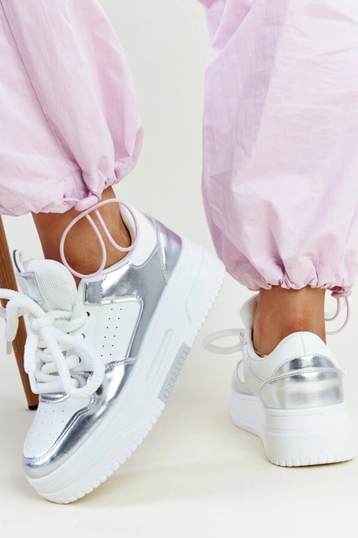 Baskets à plateforme haute blanches...