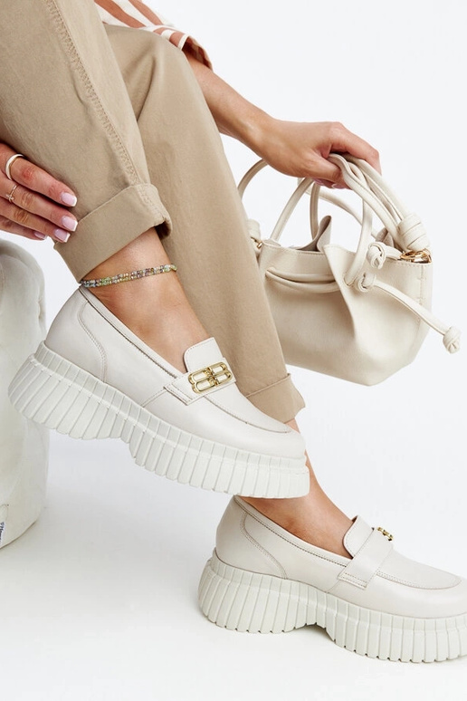 Chaussures semi-formelles en cuir... Chaussures semi-formelles en cuir...