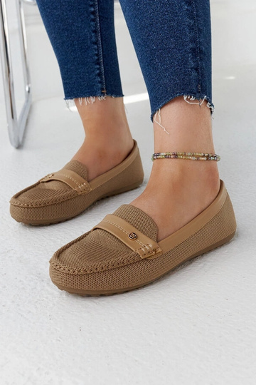 Beige stof mokkasiner Fombio