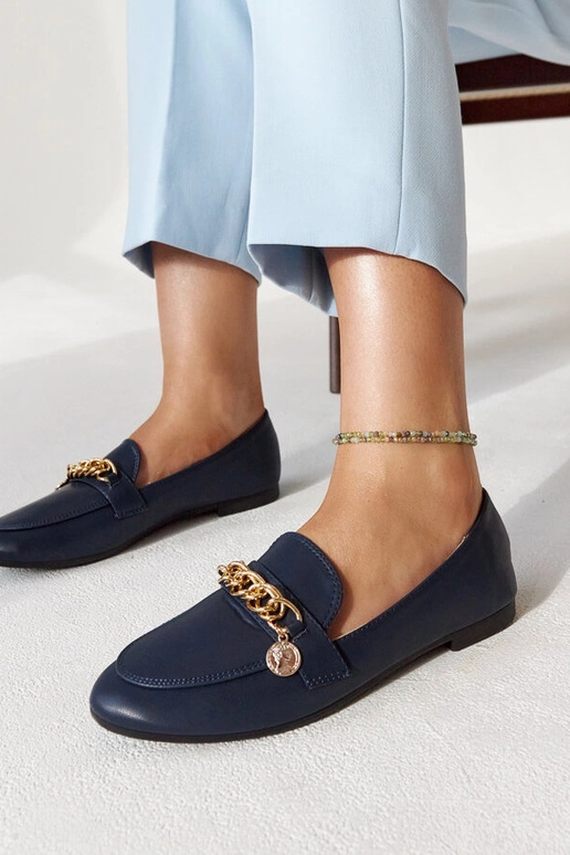 Marineblaue Scaletta-Loafer mit Kette Marineblaue Scaletta-Loafer mit Kette