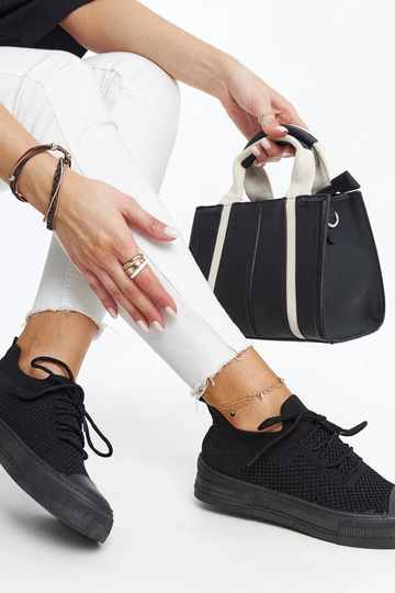 Baskets de sport légères...