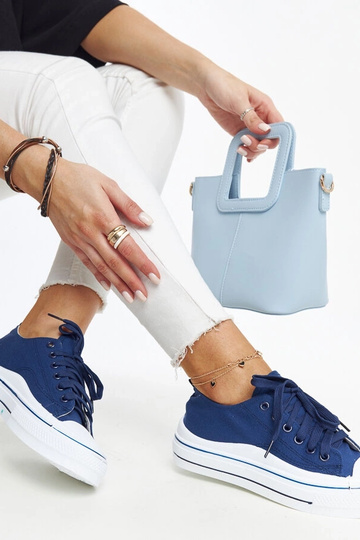 Dunkelblaue Plateau-Sneaker... 2