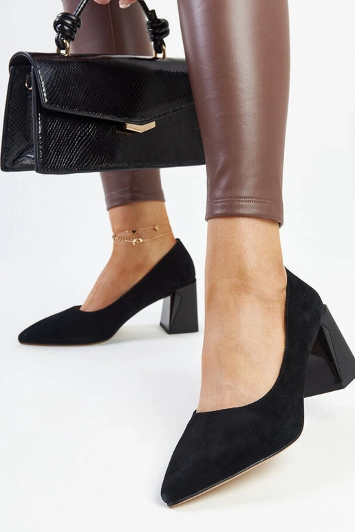 Sorte læder pumps med Vinceza hæl Sorte læder pumps med Vinceza hæl