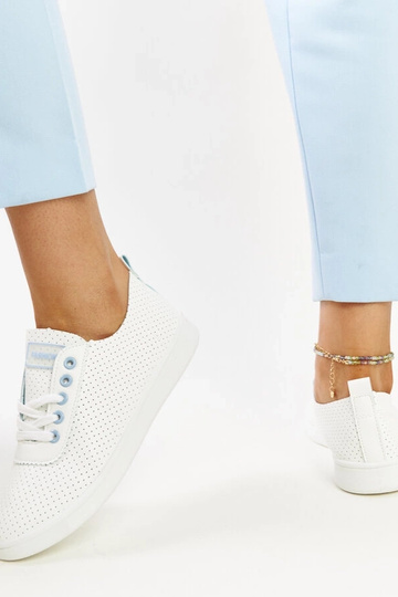 Baskets blanches en cuir... 2