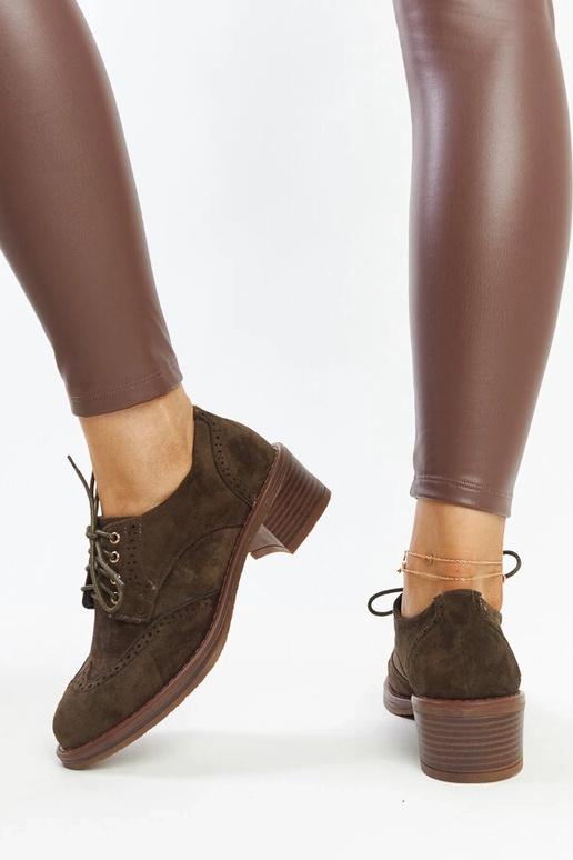 Grüne Wildlederstiefeletten mit... Grüne Wildlederstiefeletten mit...