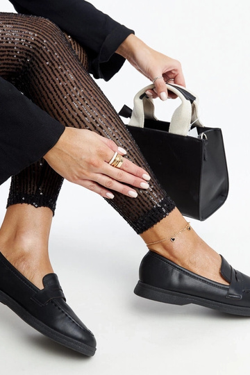 Sorte klassiske Nawrah loafers 2