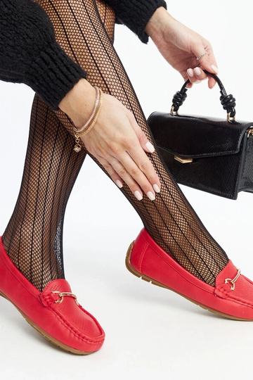 Rote Loafer mit dekorativer...