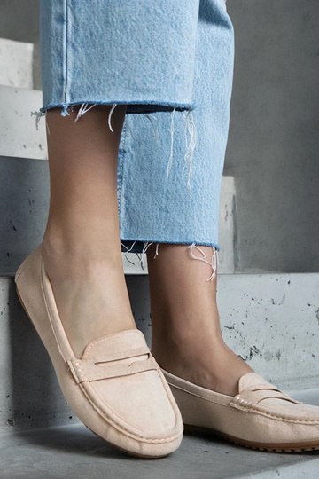 Mocassins beiges en suède...