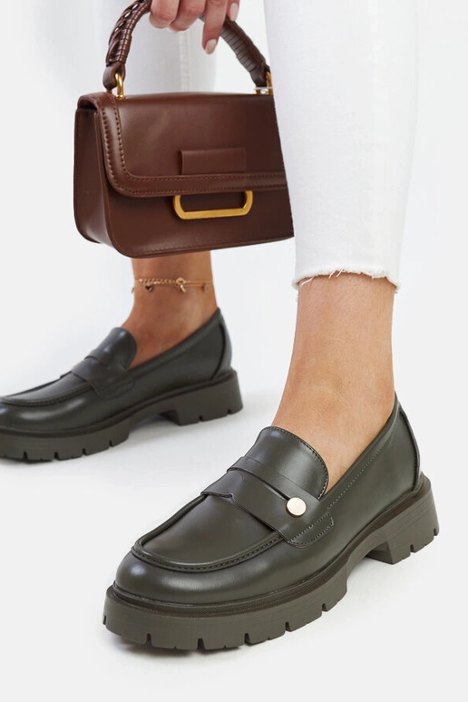 Chaussures vert foncé en simili cuir...