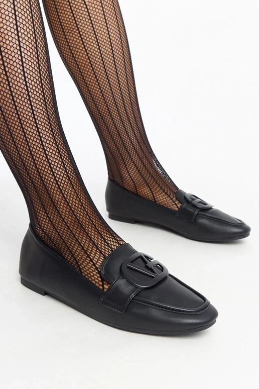 Schwarze Mokassins mit Delgi-Schnalle Schwarze Mokassins mit Delgi-Schnalle