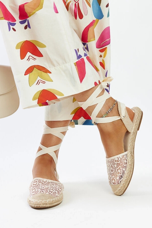 Espadrilles à bout ouvert en dentelle...