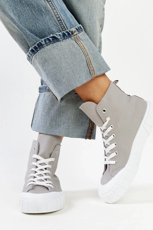 Graue hohe Turnschuhe Vinka Graue hohe Turnschuhe Vinka