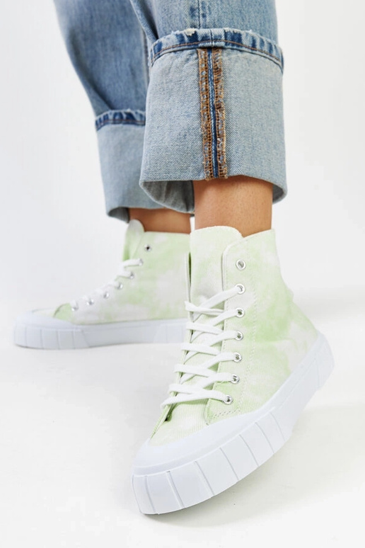 Hellgrüne High-Top-Canvas-Sneakers...