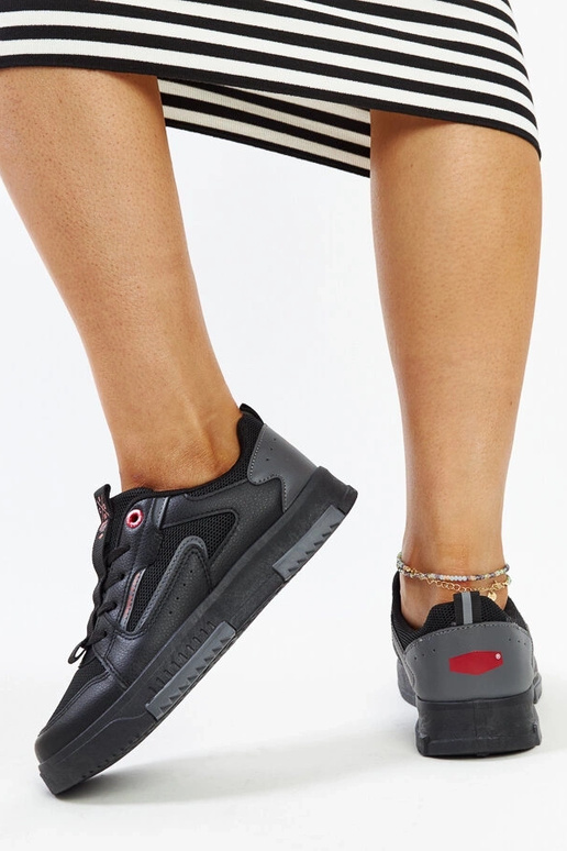 Baskets femme noires et grises CROSS...