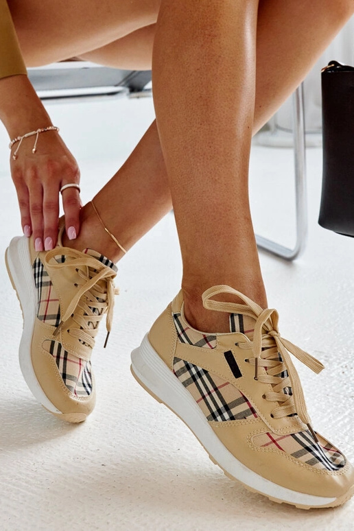 Afifah beigeternede sneakers