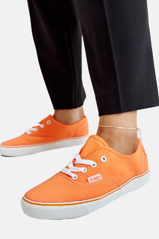 Orangefarbene klassische Erla-Sneaker Orangefarbene klassische Erla-Sneaker