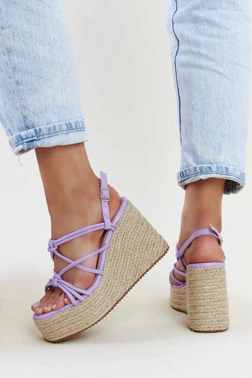 Lila Sandalen mit Keilabsatz Mara Lila Sandalen mit Keilabsatz Mara