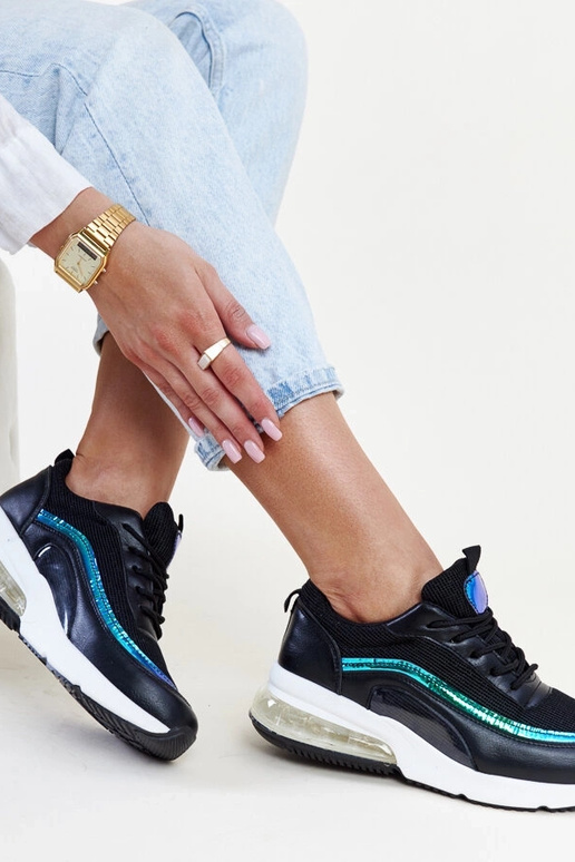 Baskets noires avec hologramme Jelka