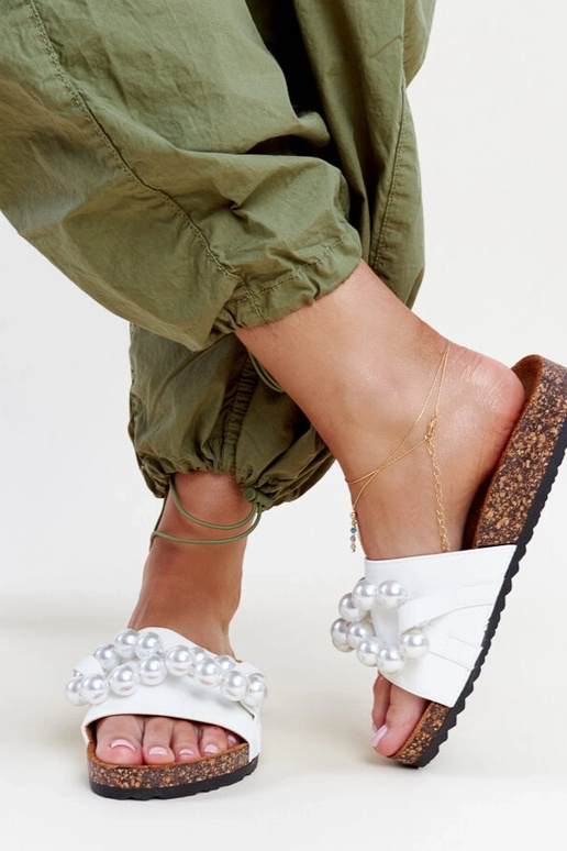 Tongs blanches à semelle en liège et...