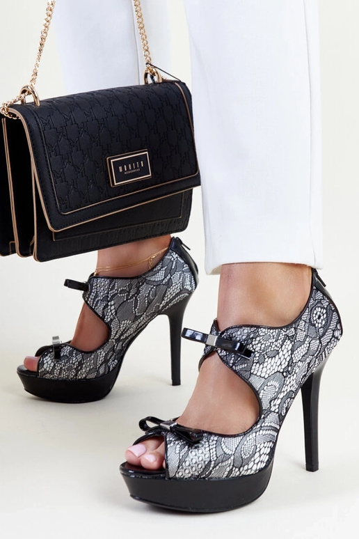 Escarpins Metla élégants noirs et blancs Escarpins Metla élégants noirs et blancs