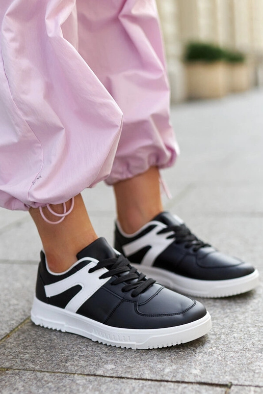 Schwarze Sport-Sneakers „Hagara“