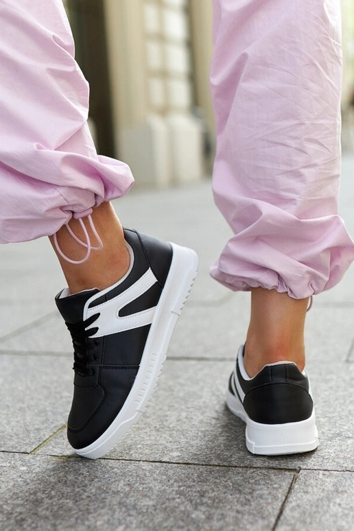 Schwarze Sport-Sneakers „Hagara“