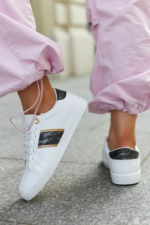 Hvide sneakers med dekorativ rem Grada