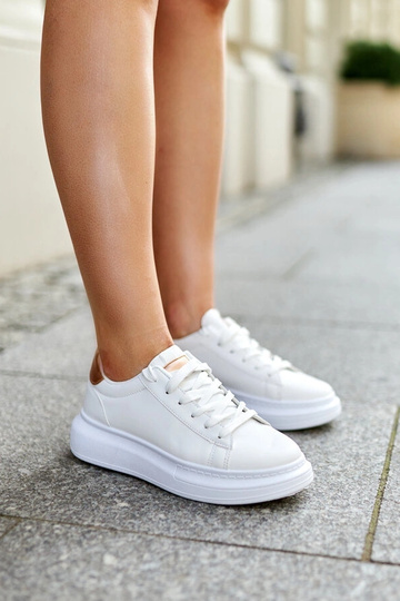 Baskets blanches à semelle...