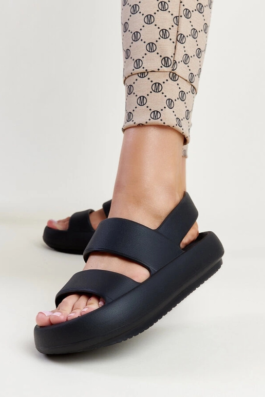 Sandales noires Attiana