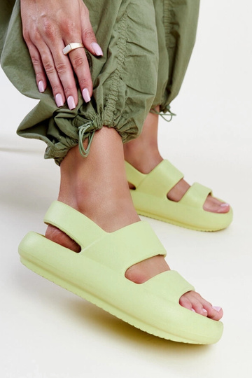 Grüne Sandalen Attiana 2