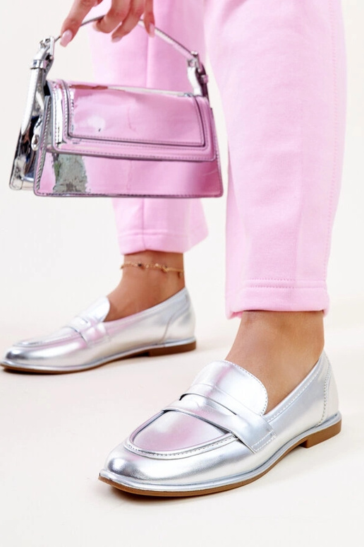 Nasia – Klassische Loafer in Silber Nasia – Klassische Loafer in Silber