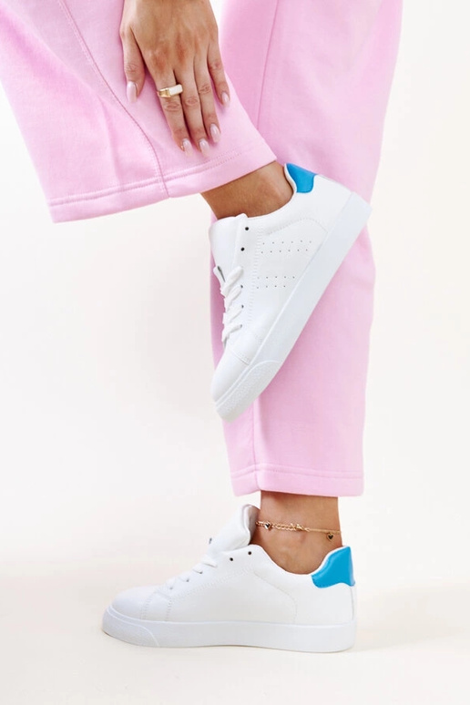 Weiße und blaue Akila-Sneakers Weiße und blaue Akila-Sneakers