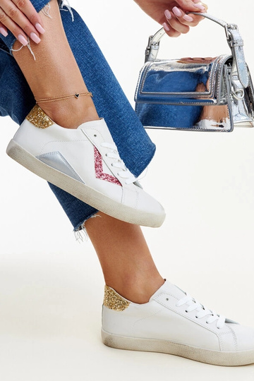 Baskets blanches effet... 2