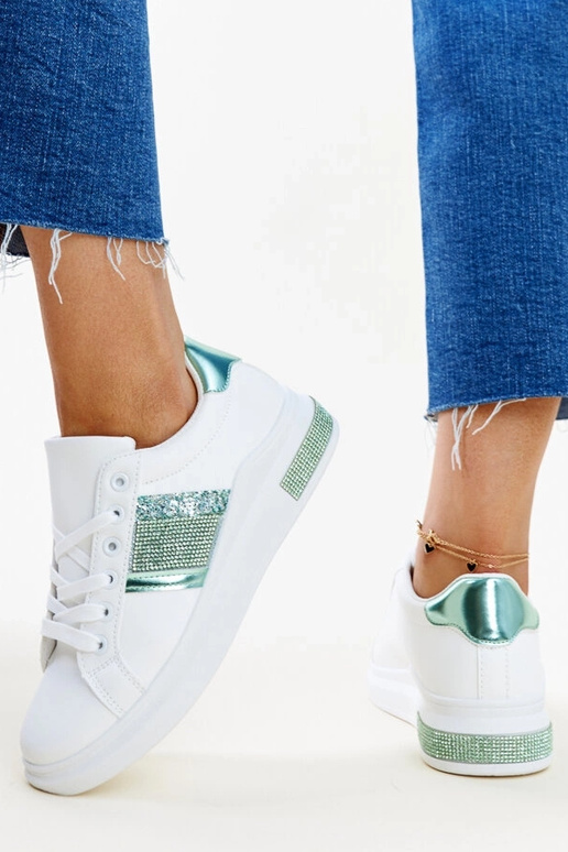 Baskets blanches et vertes avec...