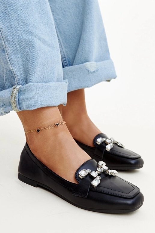 Schwarze Loafer mit Zirkonia-Schnalle... Schwarze Loafer mit Zirkonia-Schnalle...