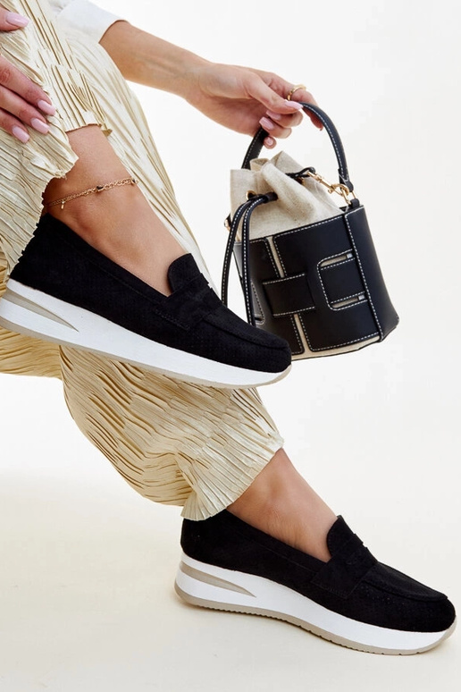 Schwarze perforierte Muna-Schuhe Schwarze perforierte Muna-Schuhe