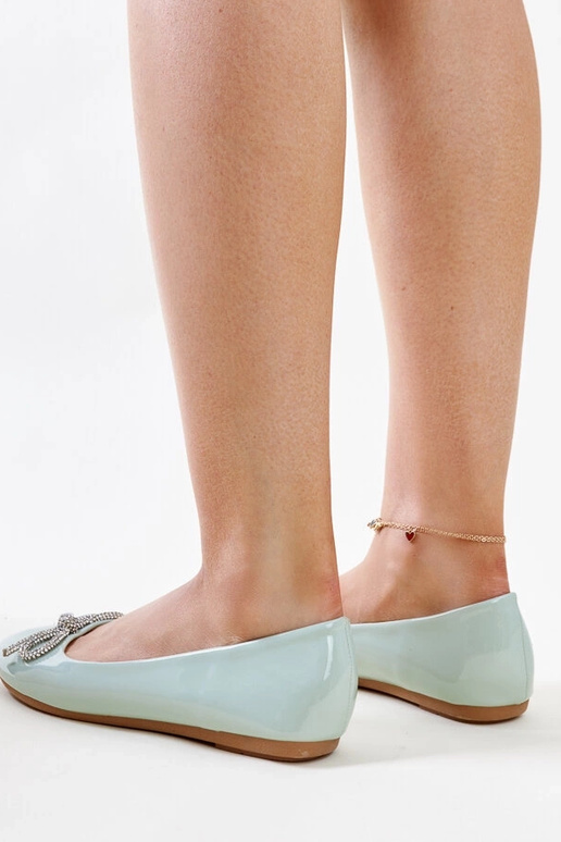 Grüne Ballerinas aus Lackleder mit...